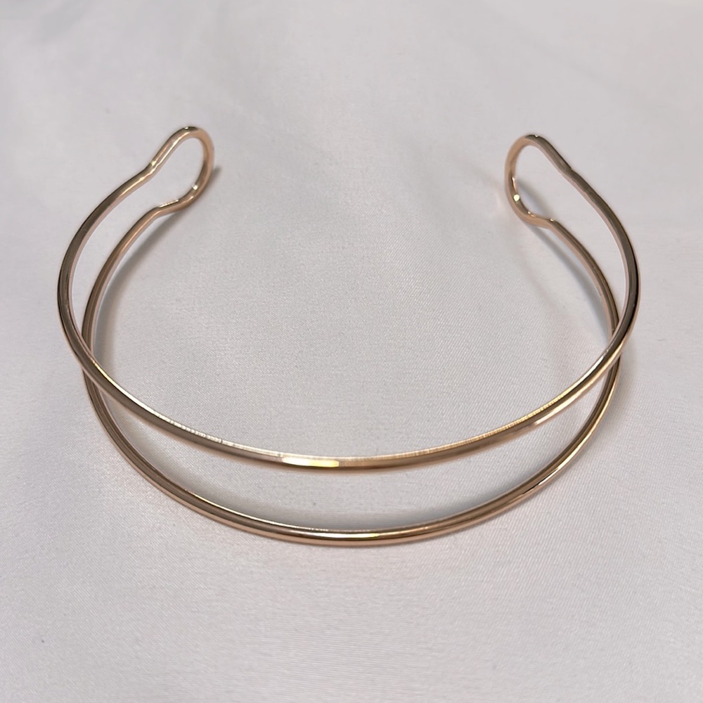 Charming Charlie gold cuff choker necklace